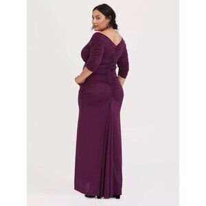 Torrid Cranberry Jersey Gown Ruched Off Shoulder Maxi Dress Plus Size 3 Evening